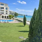 Two Bedrooms Four Seasons - Free Parking - Complex Carpe Diem *