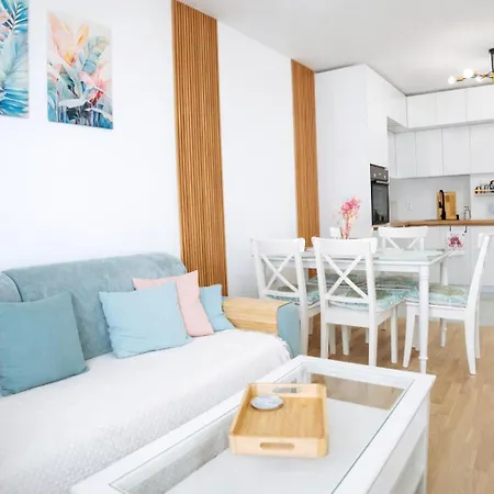 Appartement Two Bedrooms Four Seasons - Free Parking - Complex Carpe Diem