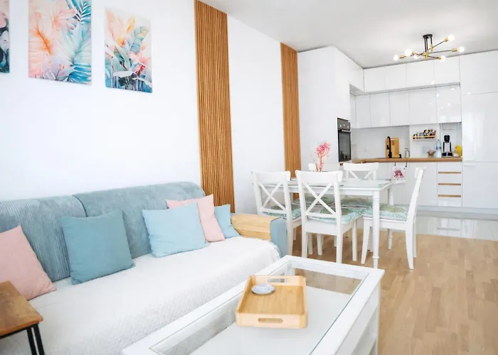 Апартаменти Four Seasons - Two Bedrooms - Free Parking - Complex Carpe Diem