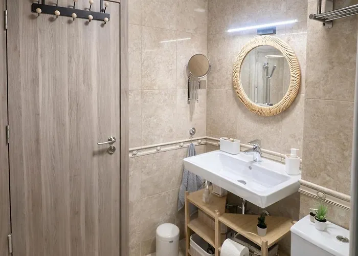 Four Seasons - Two Bedrooms - Free Parking - Complex Carpe Diem Апартаменти