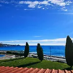 Apartment Two Bedrooms Four Seasons - Free Parking - Complex Carpe Diem