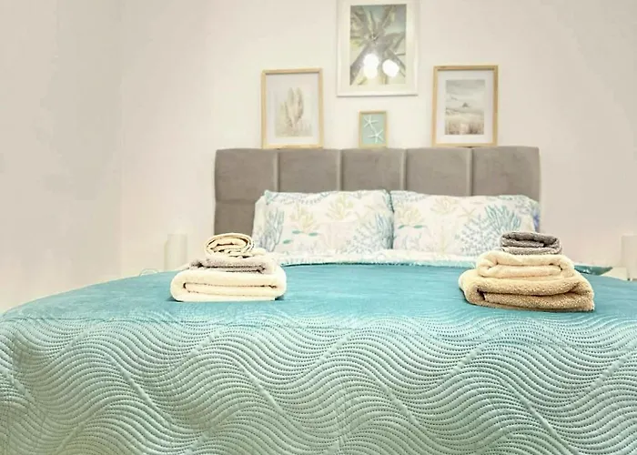 Four Seasons - Two Bedrooms - Free Parking - Complex Carpe Diem דירה בלצ'יק